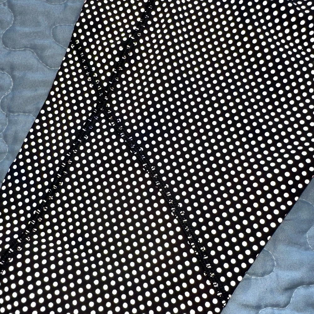 NWT Lululemon Speed MR REFLECTS TIGHTS Size 6 colour ARS1 RARE leggings - Picture 3 of 7